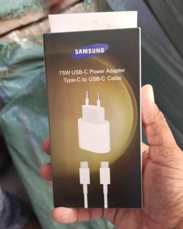 علبة شاحن سامسونج USB-C بقدرة 75 واط